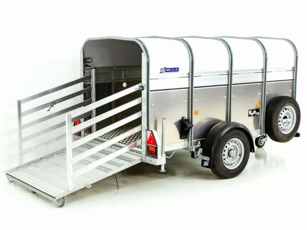 Ifor Williams Schaf-und Kälberanhänger P8G 124x250cm Höhe:115 1,4t