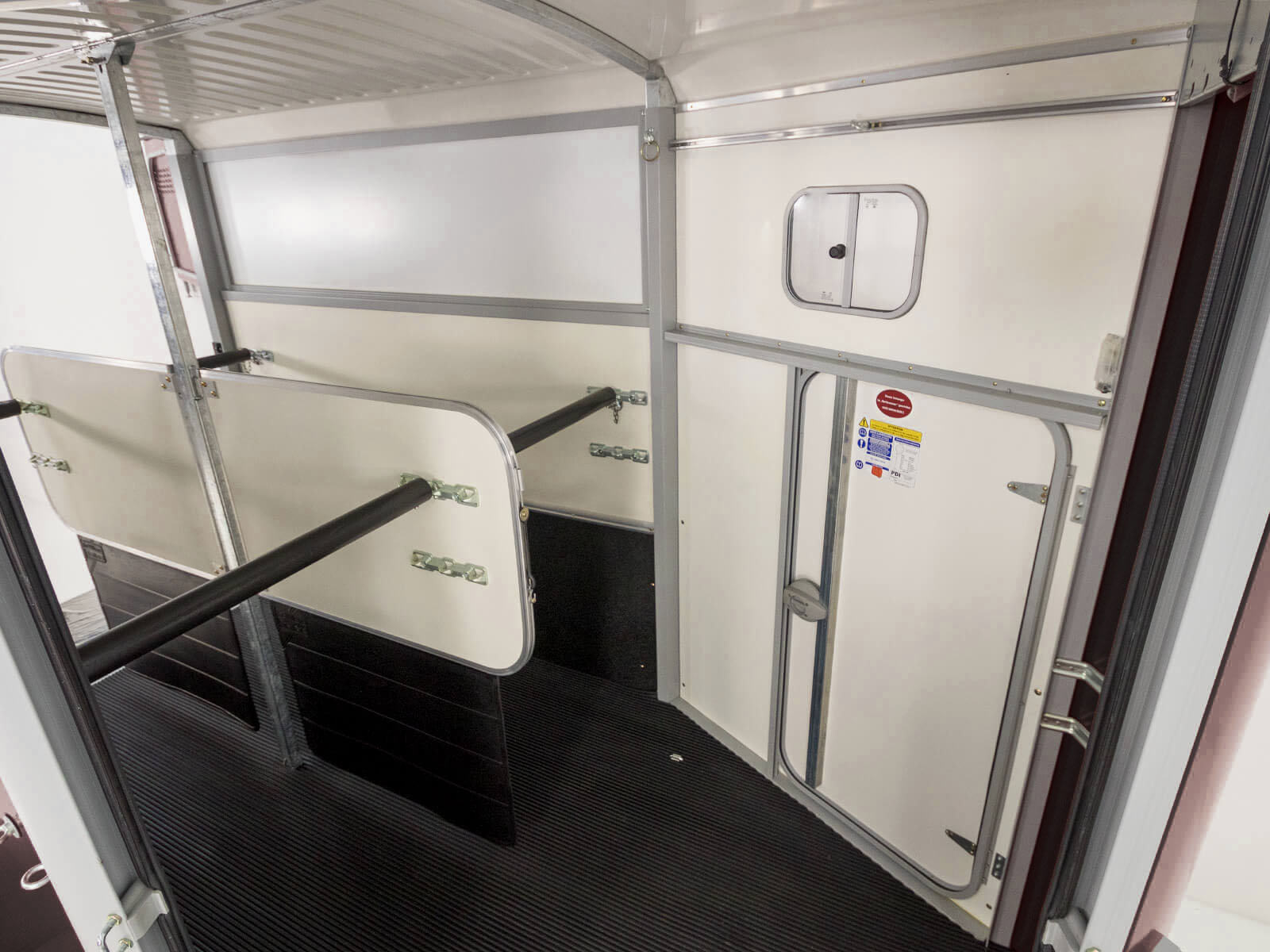 Ifor Williams Pferdeanhänger HB511|schwarz|Frontausstieg – Bild 6